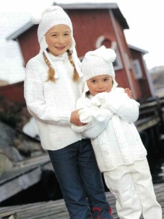 Cardigan, pullover, vanter og hue med broderede blomster