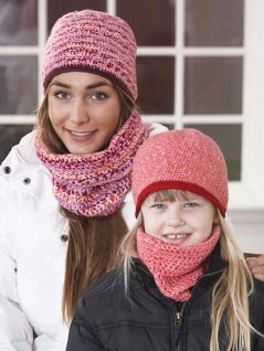 Hæklet hue og imiteret polo