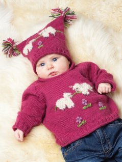 Strikket sweater og hue med får