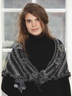 Sjal med hæklede blomster