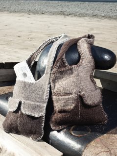 Filtet og uvævet skuldertaske