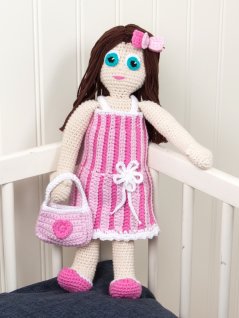 Hæklet kjole, hårspænde, sko og taske til Victoria-dukken