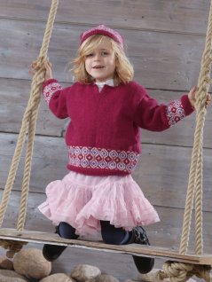 Sweater og hue med mønster