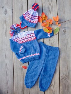 Sweater, bukser og hue