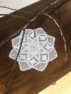 Hæklet dug med stjerne