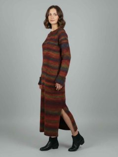 Kjole i dobbelt garn - Strikkeopskrifter & Hækleopskrifter - Marks & Kattens