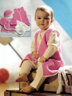 Hæklet lang vest, cardigan og hue, strikket t-shirt