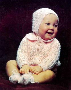 Kofta, byxor och sockor