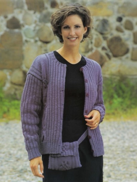 Sweater, cardigan, løs polo, handsker og taske