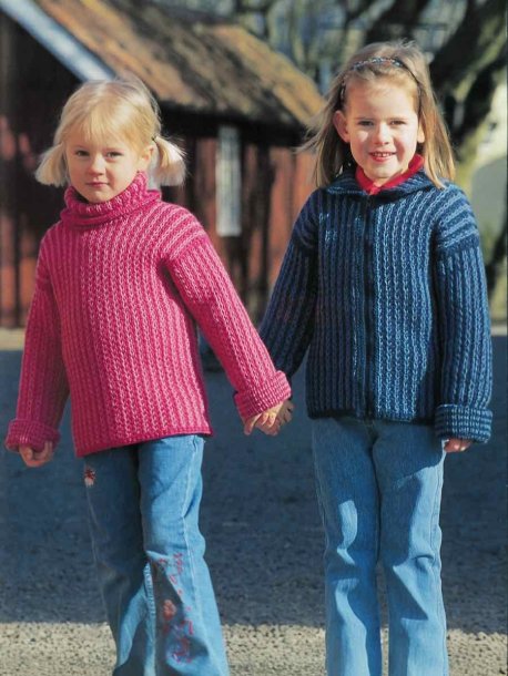 Lang stribet pullover og cardigan