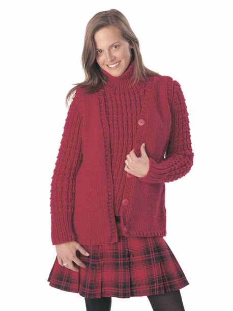 Strukturstrikket sweater og ensfarvet vest