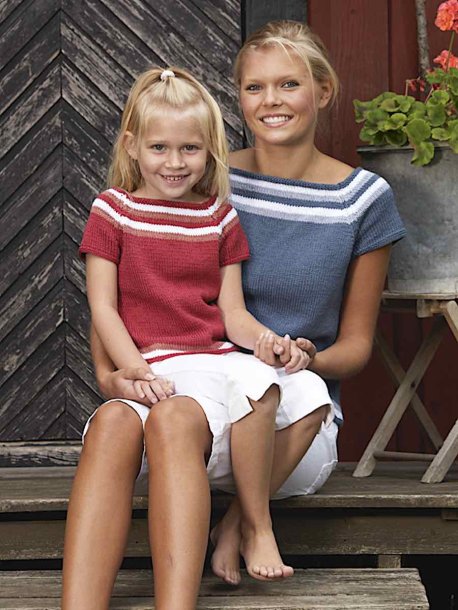 Kortærmet raglantrøje med stribet kant