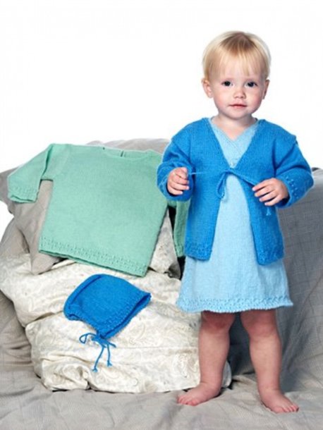 Strukturstrikket kjole, cardigan, sweater og hue