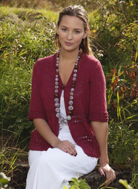 Cardigan og tanktop med blondestrikket kant