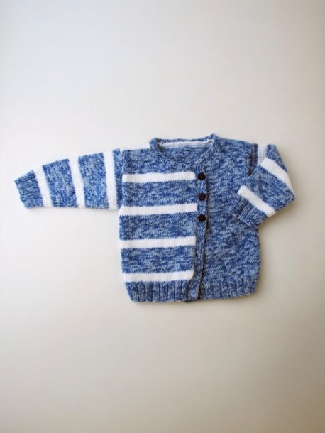 Stribet cardigan, sweater, bukser og hue