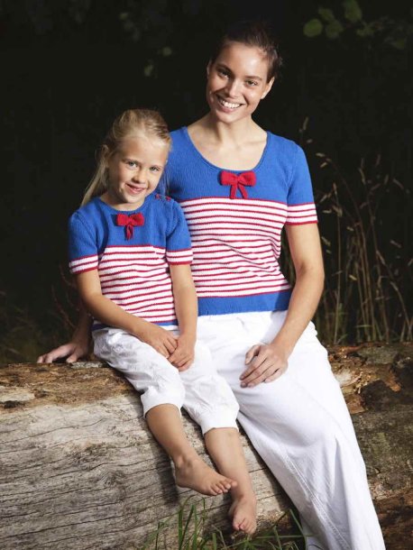 Stribet trøje med sløjfe