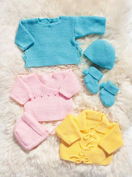 Letstrikket babytøj