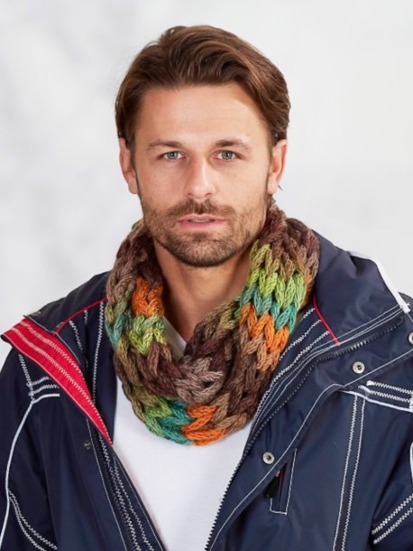 Blondestrikket sweater, cardigan og hue