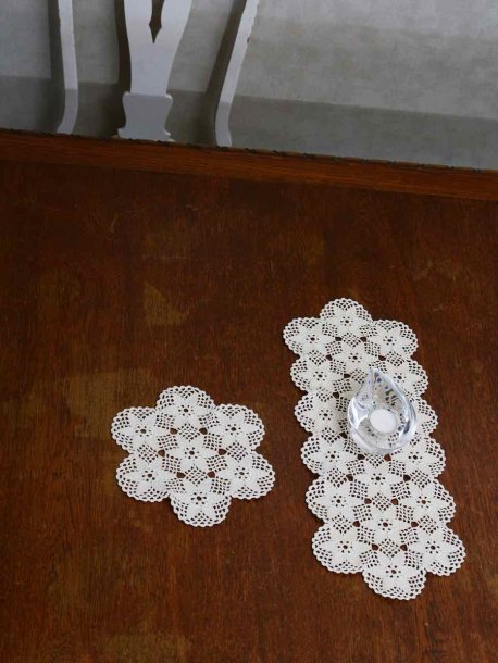 Hæklet dug og løber