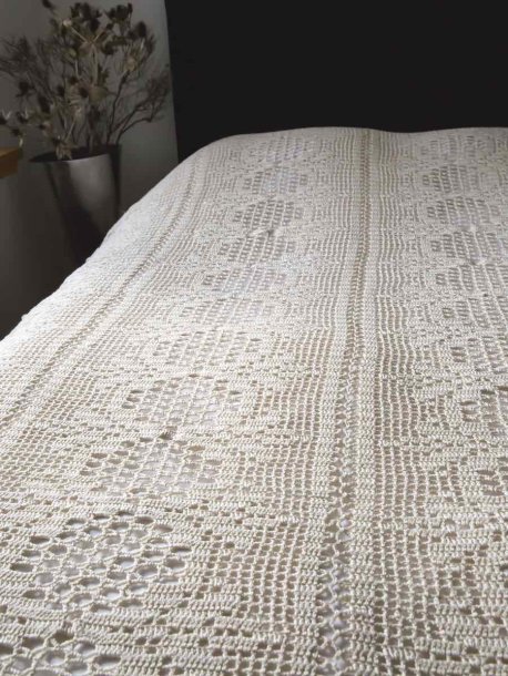 Hæklet sengetæppe
