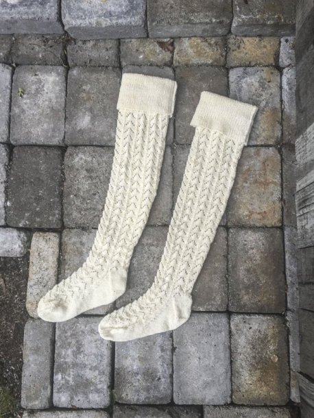 Lange strikkede sokker