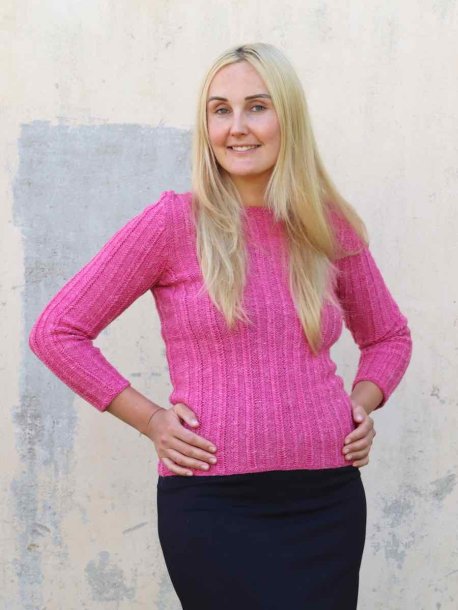 Damesweater med små fletninger