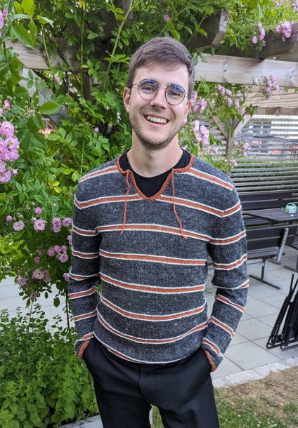 Herrtröja med små ränder