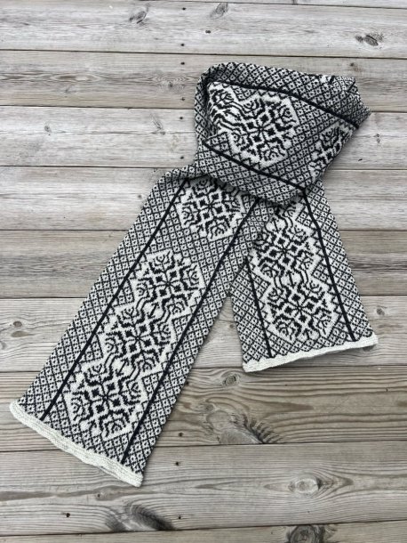 Tørklæde med mønster