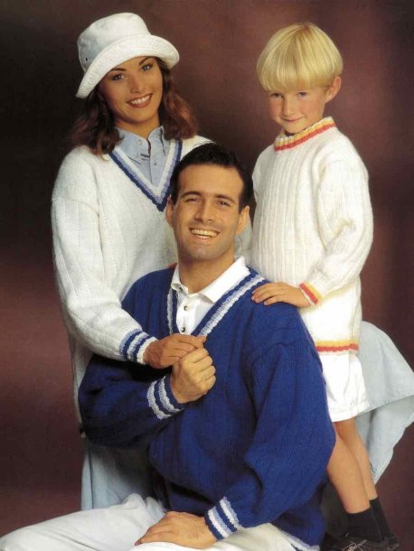 V og rund hals, dame-, herre- og børnetrøjer