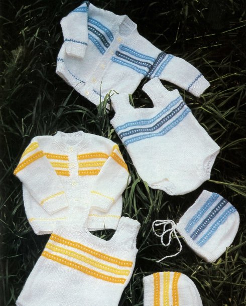 Kofta, byxor och mössa