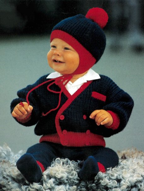 Pullover, mössa, kofta och byxor