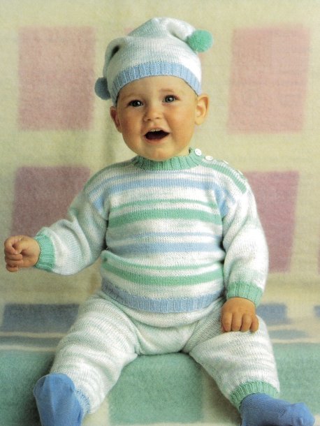 Tröja, byxor och mössa