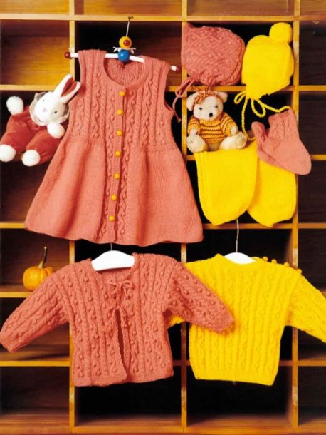 Sweater, cardigan, hat, bukser, vest og sokker